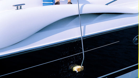 How to Clean a Waterline while the Boat Remains in the Water