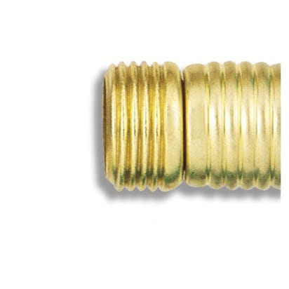 A close up of the male end of the hose fitting