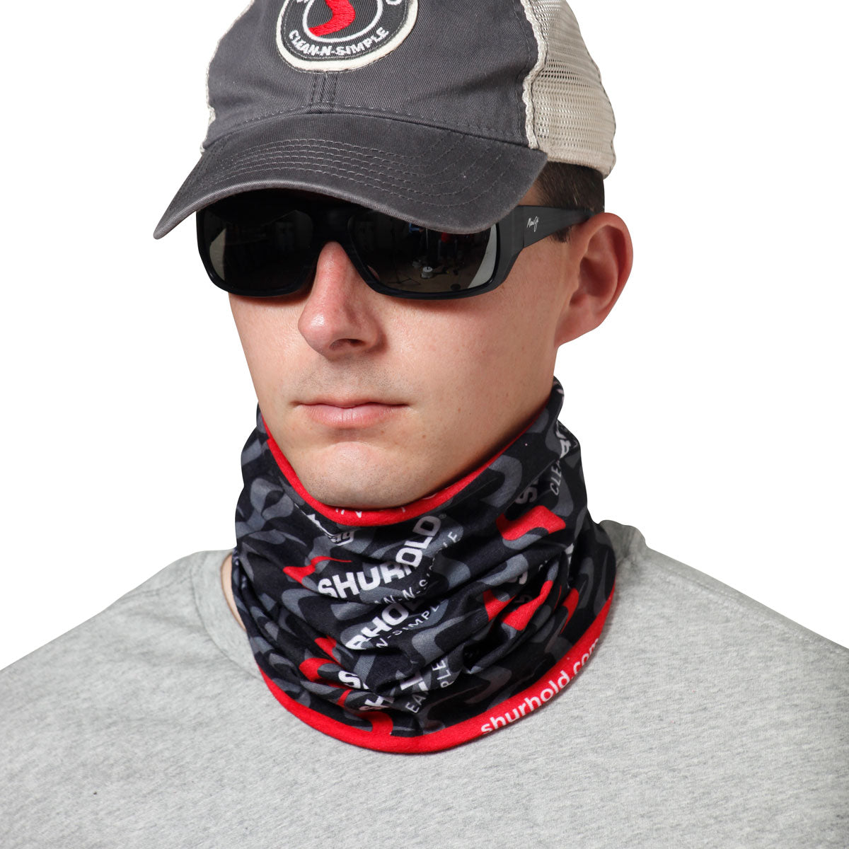 Man wearing Shurhold Dark Bandana around neck